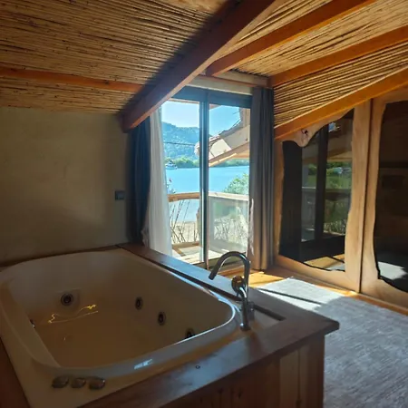 Alametifarika Evi * 달리안