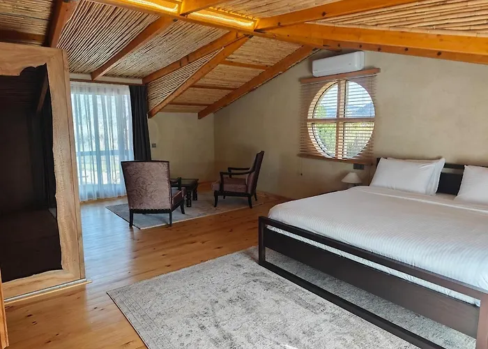 Alametifarika Evi * דליאן